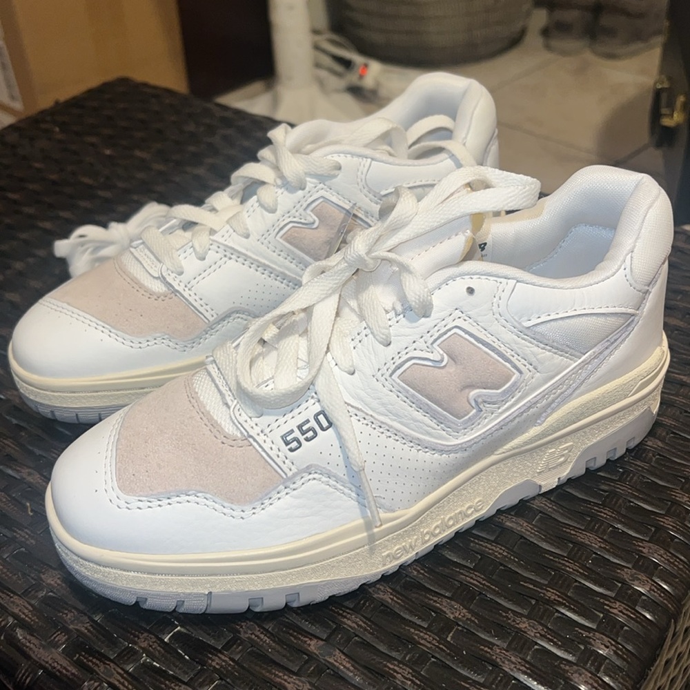 New balance 550 size 7 NWT🤍